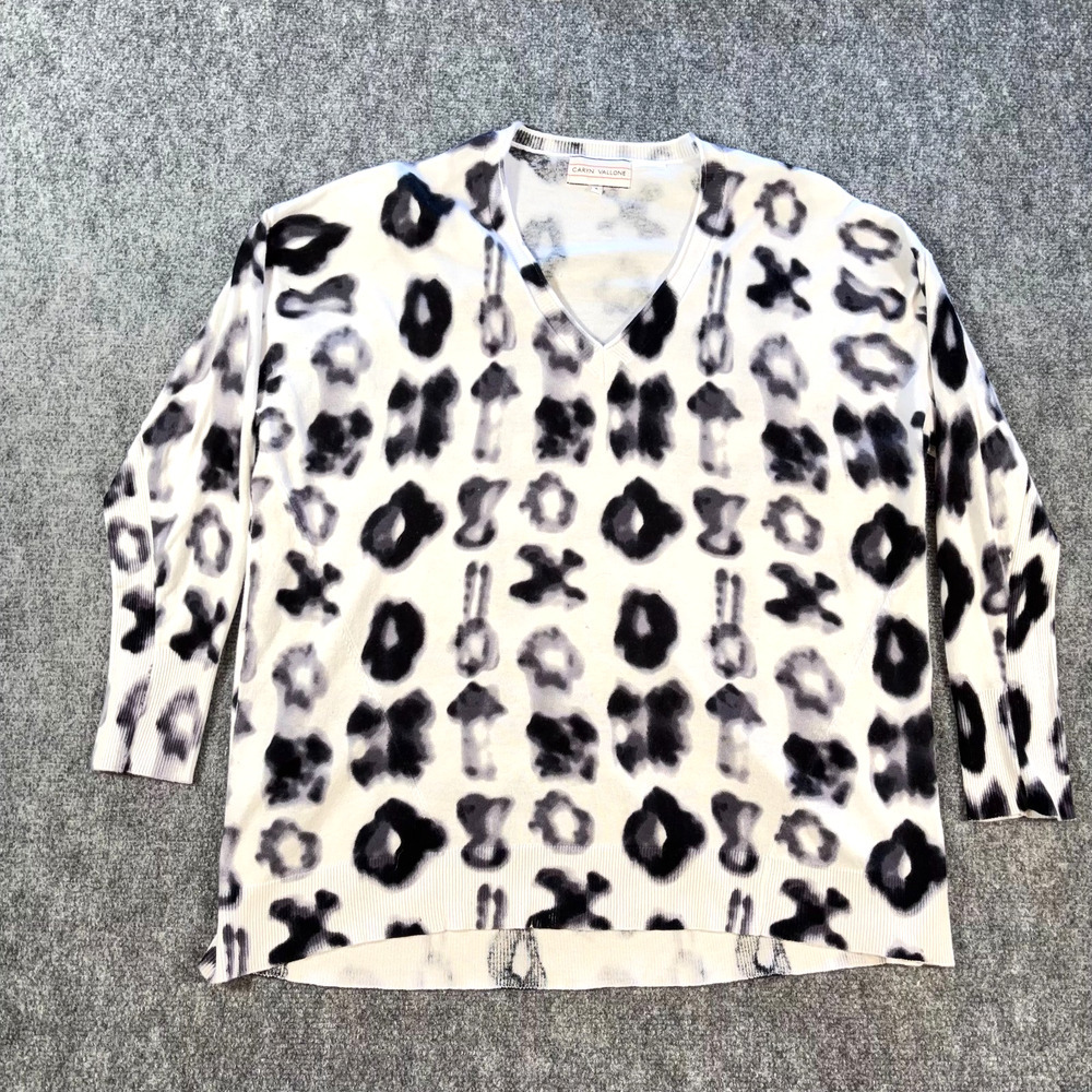 Caryn Vallone Small Sweater White Black Abstract Animal Print V-Neck Lightweight